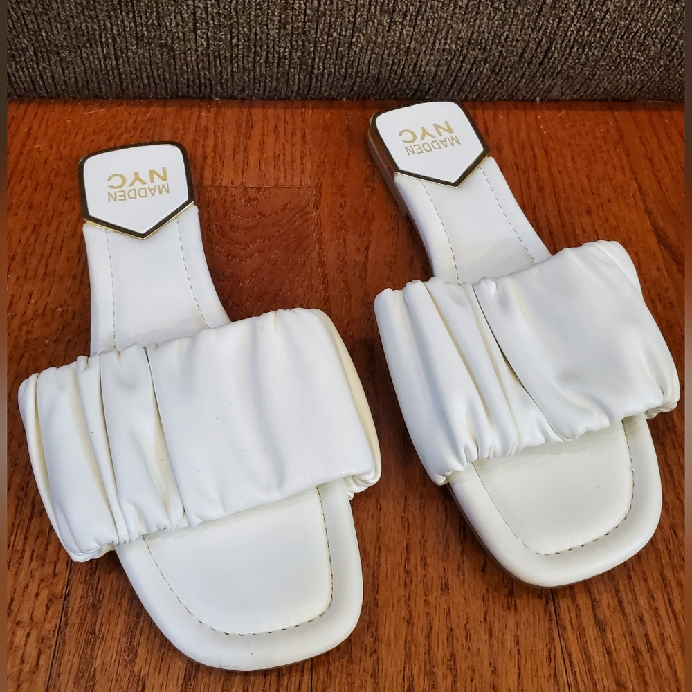 Steve Madden Cream Ruched Slide Sandals Sz 9